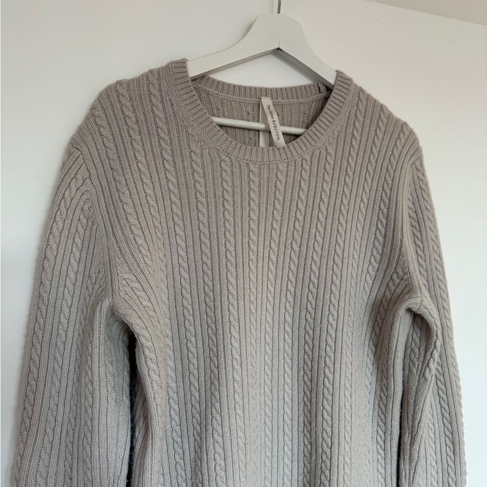 Aritzia 100% Merino Wool Sweater